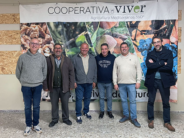 El futuro de la almendra abordado por el presidente del Grup Unió en la Cooperativa de Viver